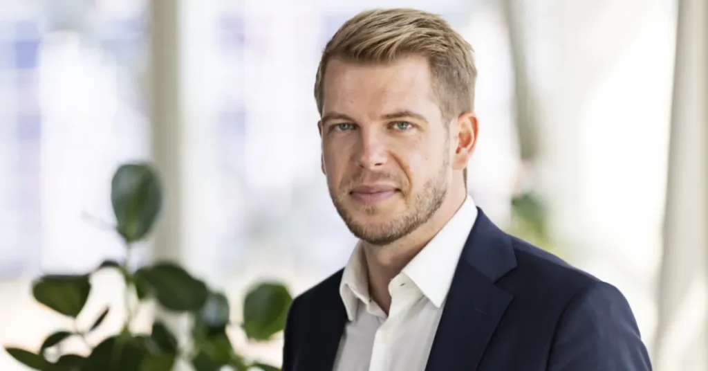 DI advarer: Små virksomheder bremser digitalt – de store investerer sig foran i 2026